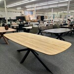 Eetkamertafel Tim 240cm, Hjort Knudsen, naturel gelakt